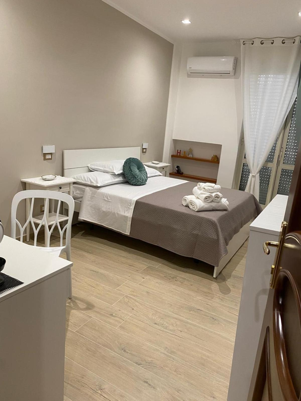 B&B Civico 22 Silvestre Neapel Exterior foto